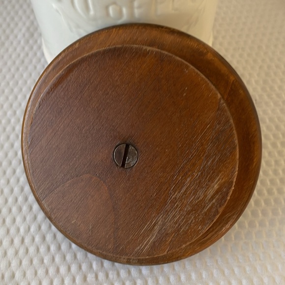 Coffee and Tea Canisters - Picture 14 of 14